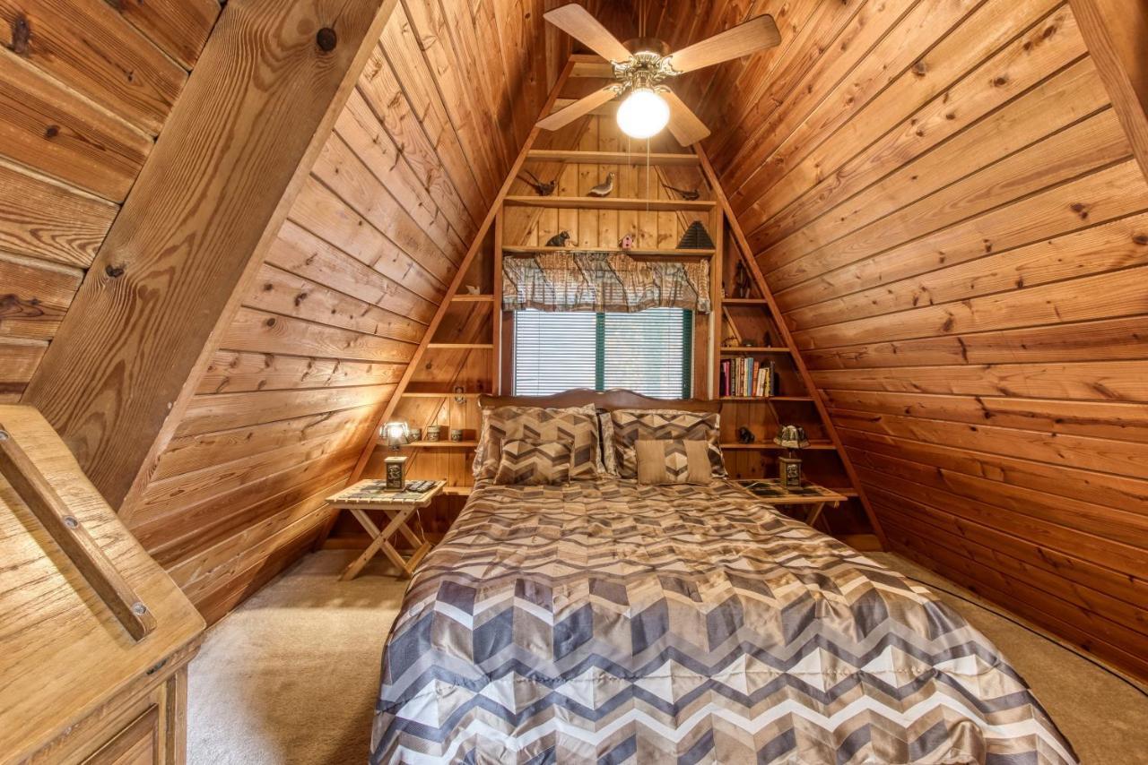 Mountain Springs Chalet ガトリンバーグ エクステリア 写真