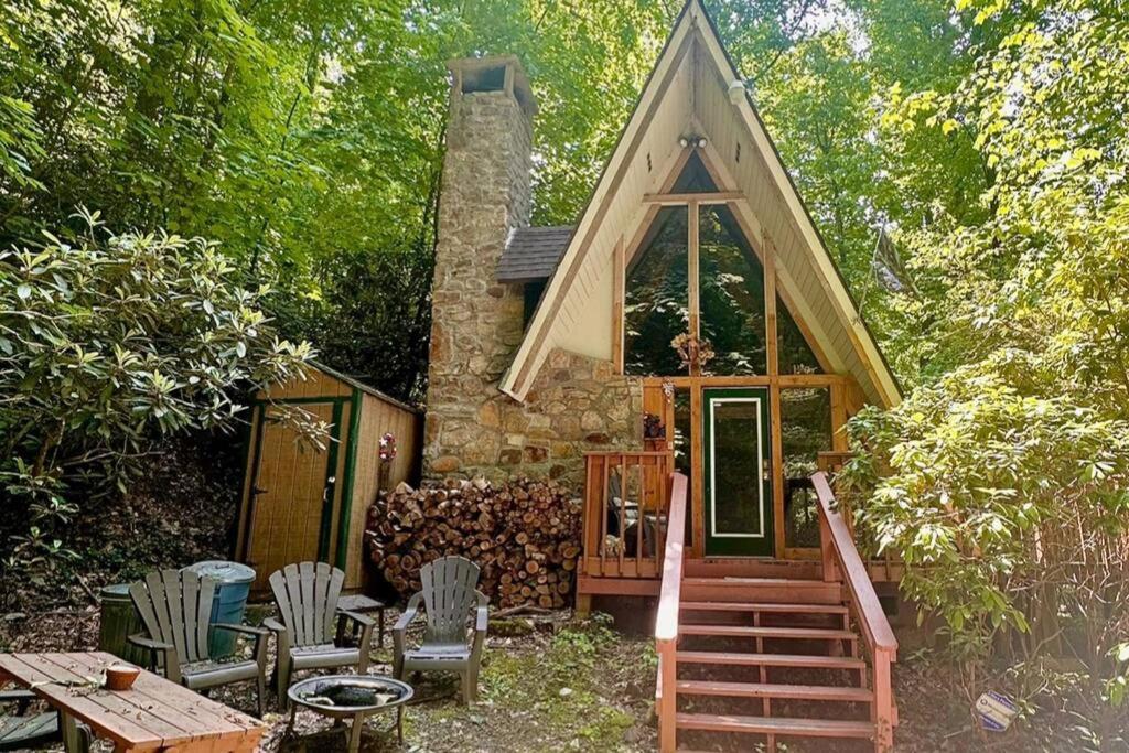 Mountain Springs Chalet ガトリンバーグ エクステリア 写真